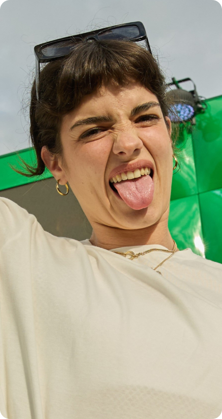 sisters-club-presentation-benetton-fragances